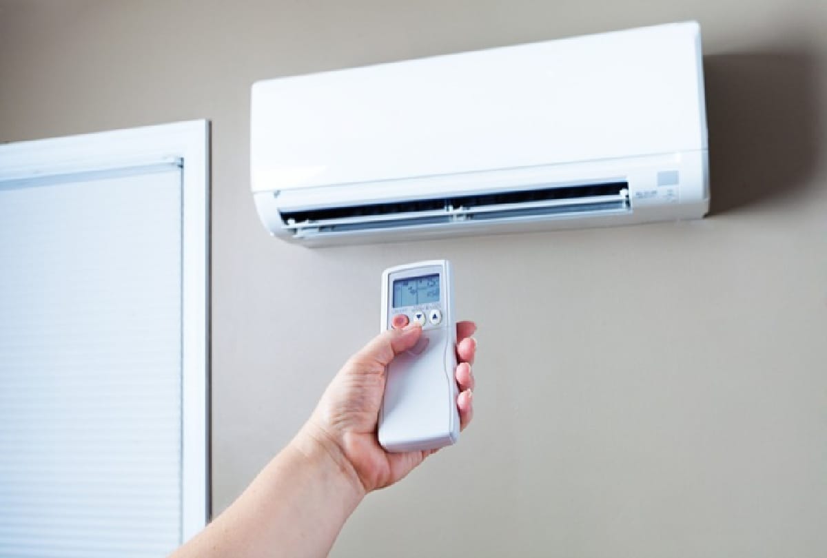 Why Air conditioner always installed on upper side of wall know this interesting fact