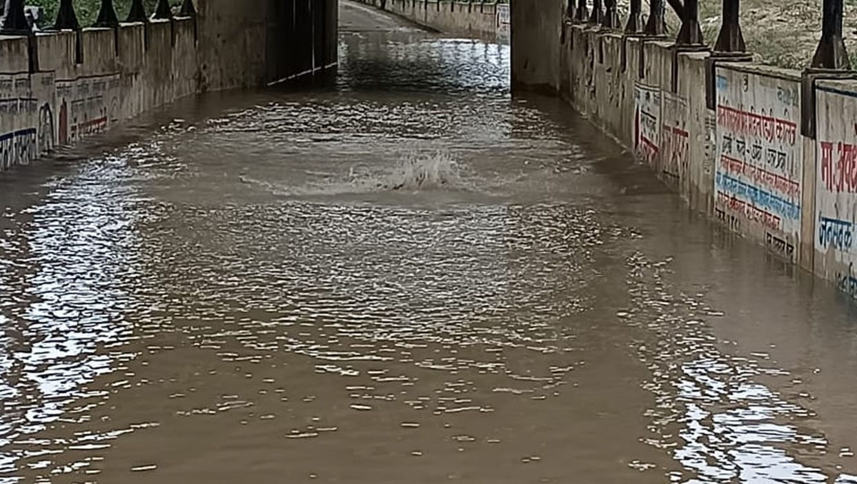 Waterlogging in underpass, pedestrians upset