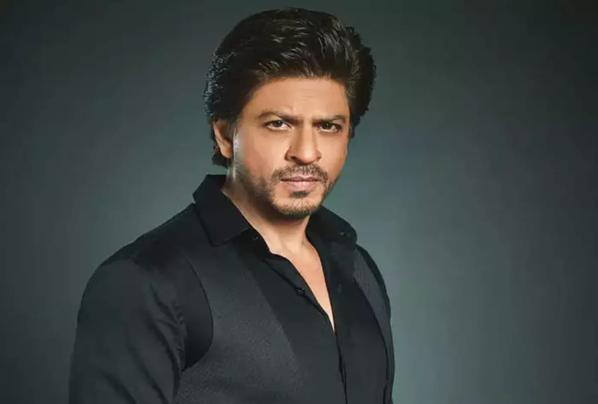Shahrukh Khan got five crores for Except SRK the stars who retweeted also got so many lakhs