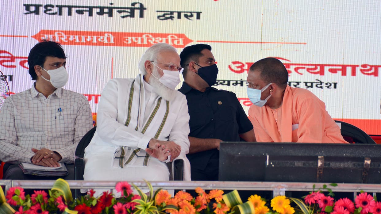 PM Modi and CM Yogi kept praising each other