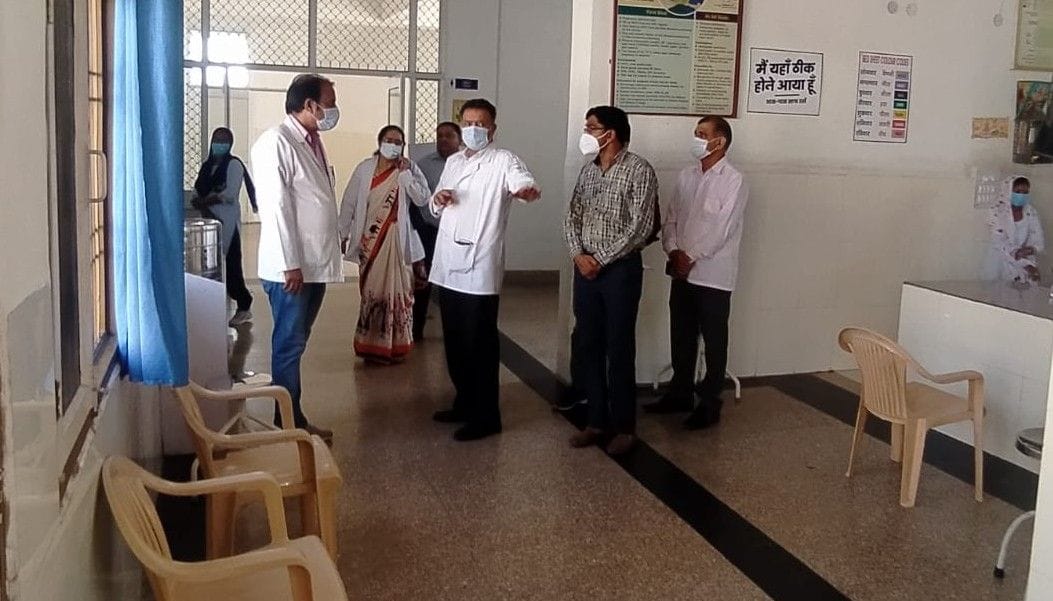 5 doctor was not on duty  in Bawanikhera Hospital including incharge, CMO gave notice