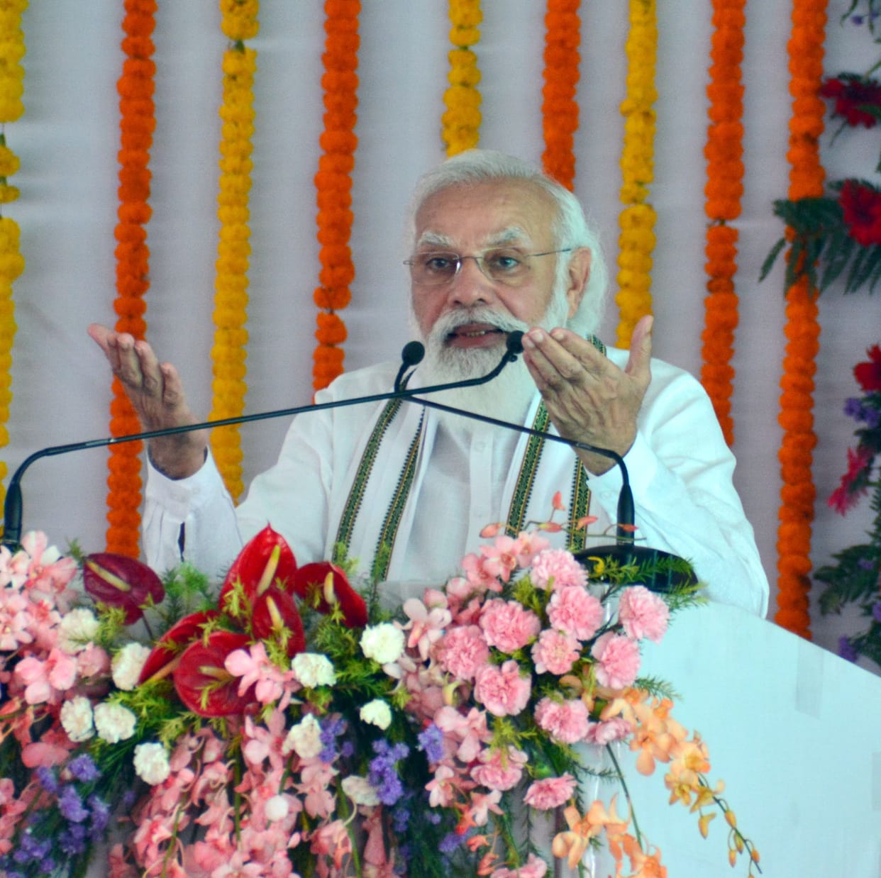 Efforts are being made to give strength to small farmer: PM Modi