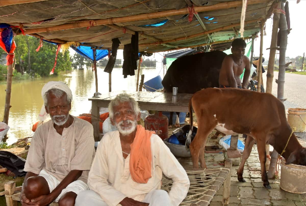 Heavy rain in Gorakhpur problem for flood affected people