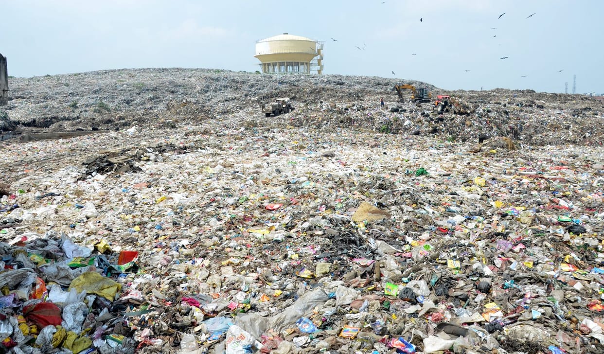 Aligarh: Yogi ji Your promise is incomplete in 4 years, garbage piled up