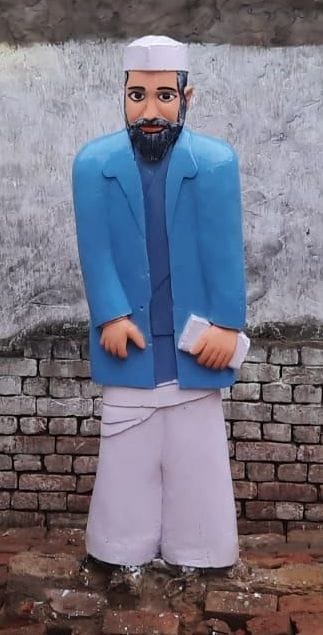 Hathras: The statue of King Mahendra Pratap got painted and painted