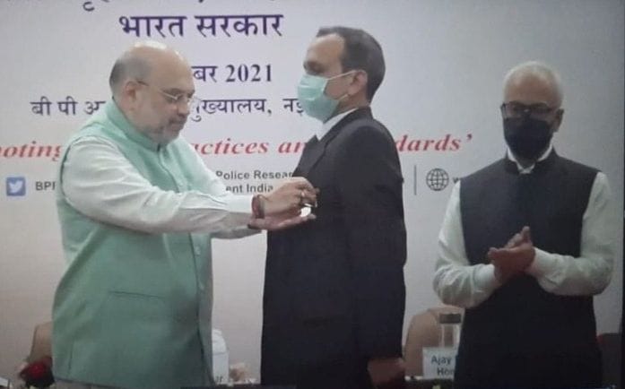 Baksharaj Kaushal received President's Service Medal