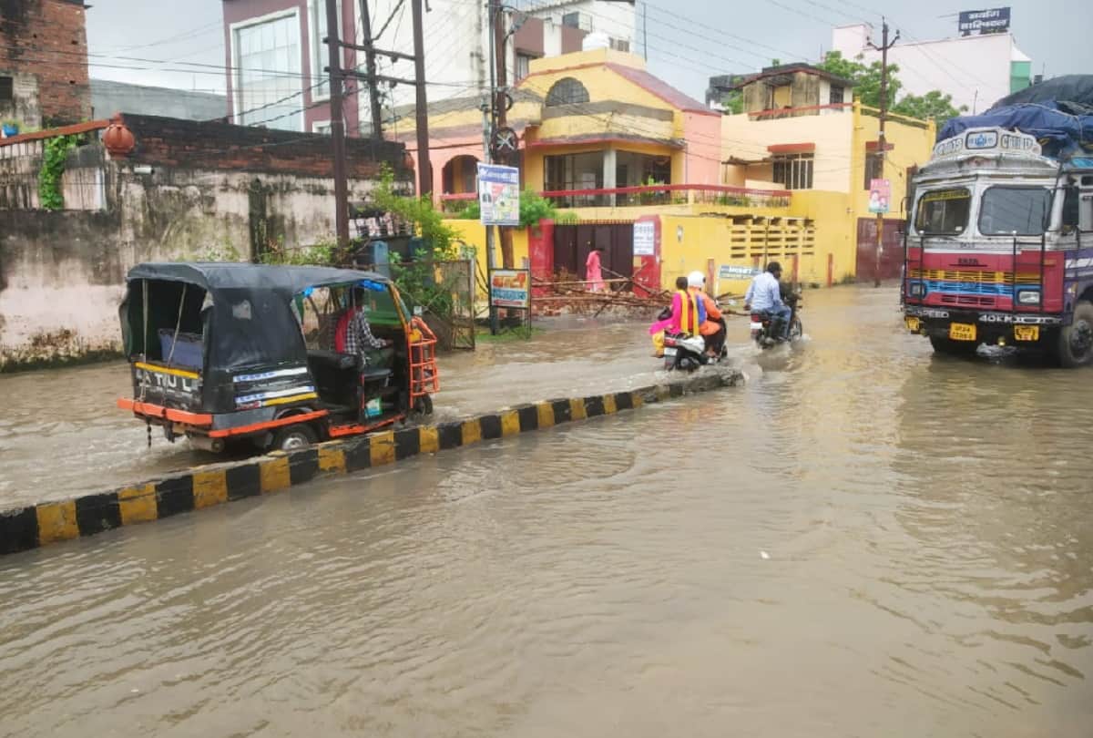 Weather Forecast Update Today in Gorakhpur heavy rainfall in UP weather update news