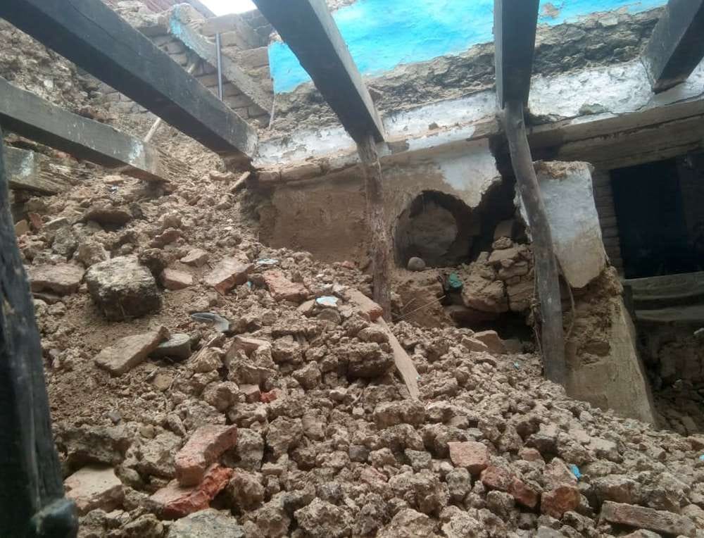 Six poor houses collapsed due to incessant rain, loss of thousands