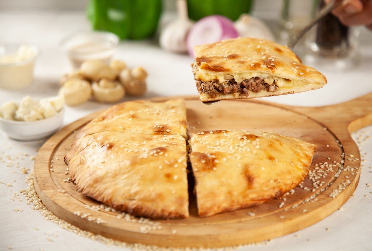 eating fast food reduce your life expectancy and years, pizza and fast foods are very harmful