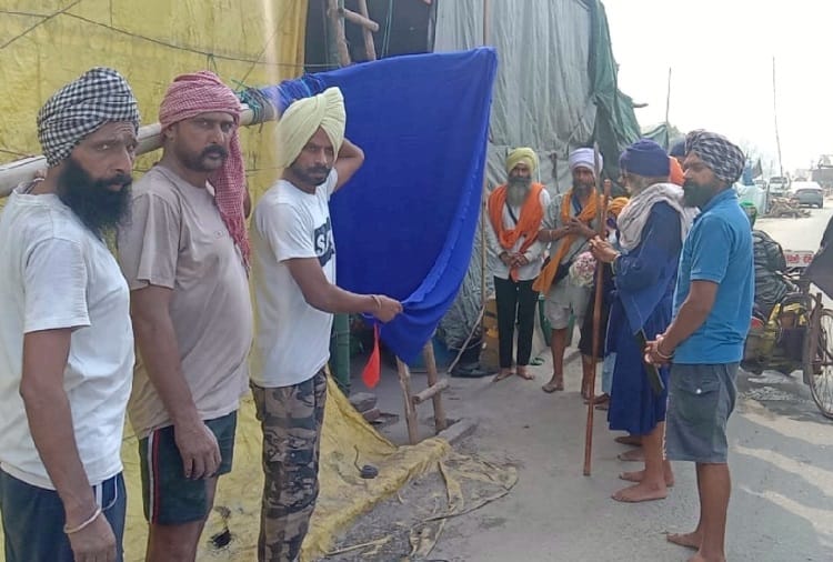 Farmers Sitting on Kundli Border Blaming Government and Delhi Police for Closure of Road
