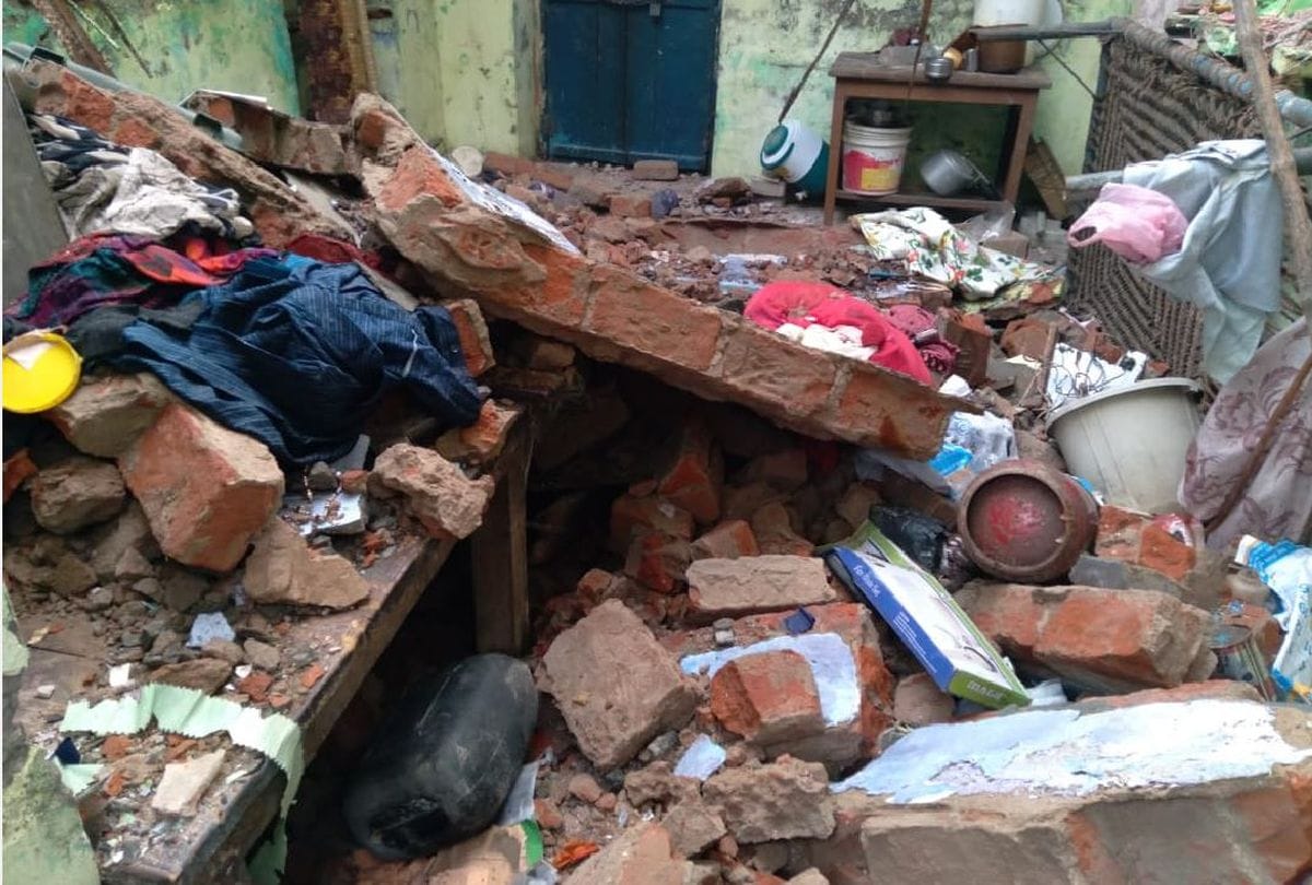 Two killed due to wall collapse due to rain in etah