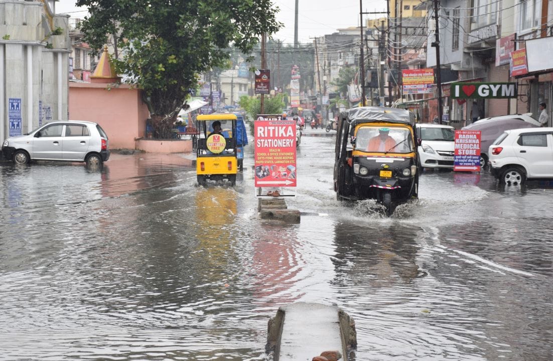 Rain in Rudrapur.