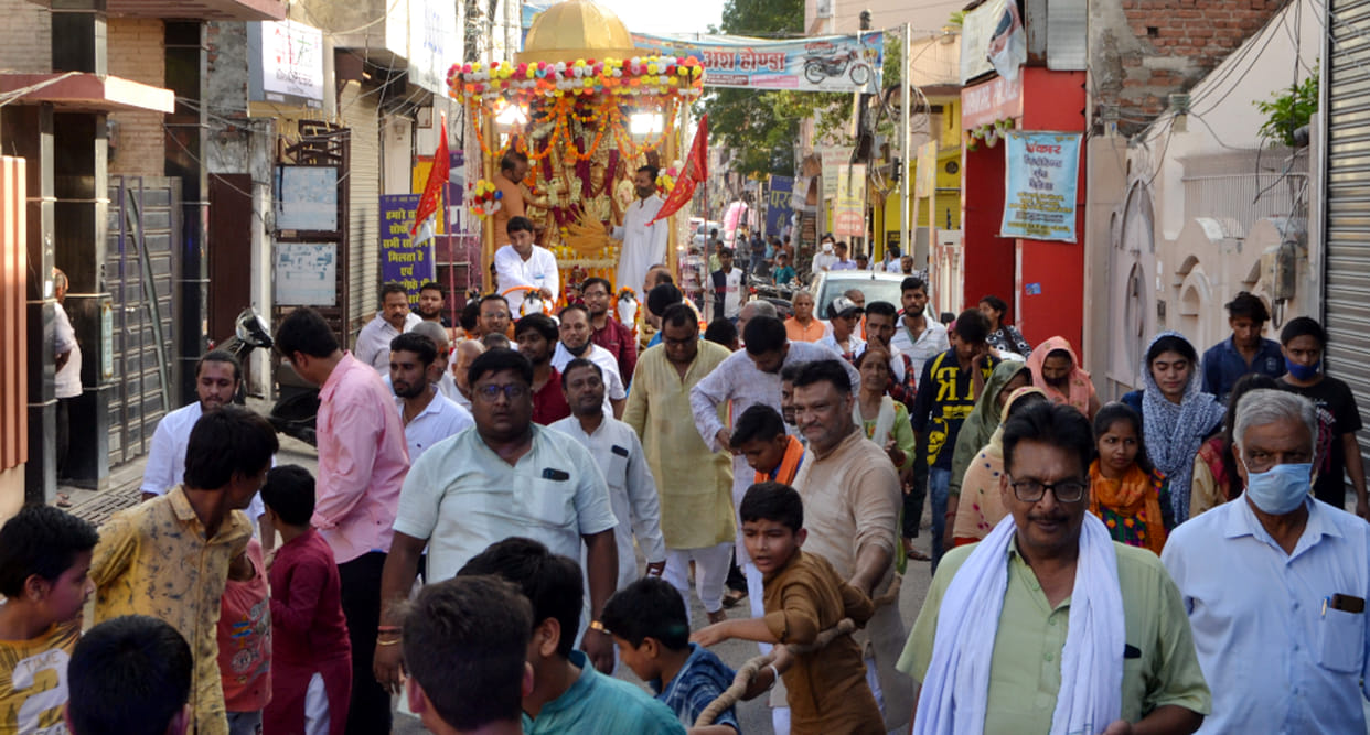 Thakur ji's well worship tour took out