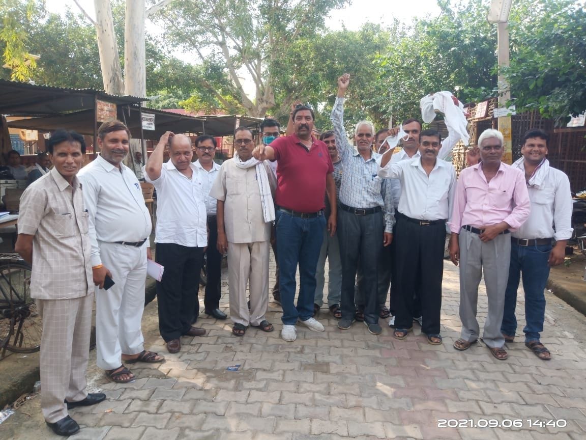 Hathras: Tehsildar heard even after strike, advocates raised slogans