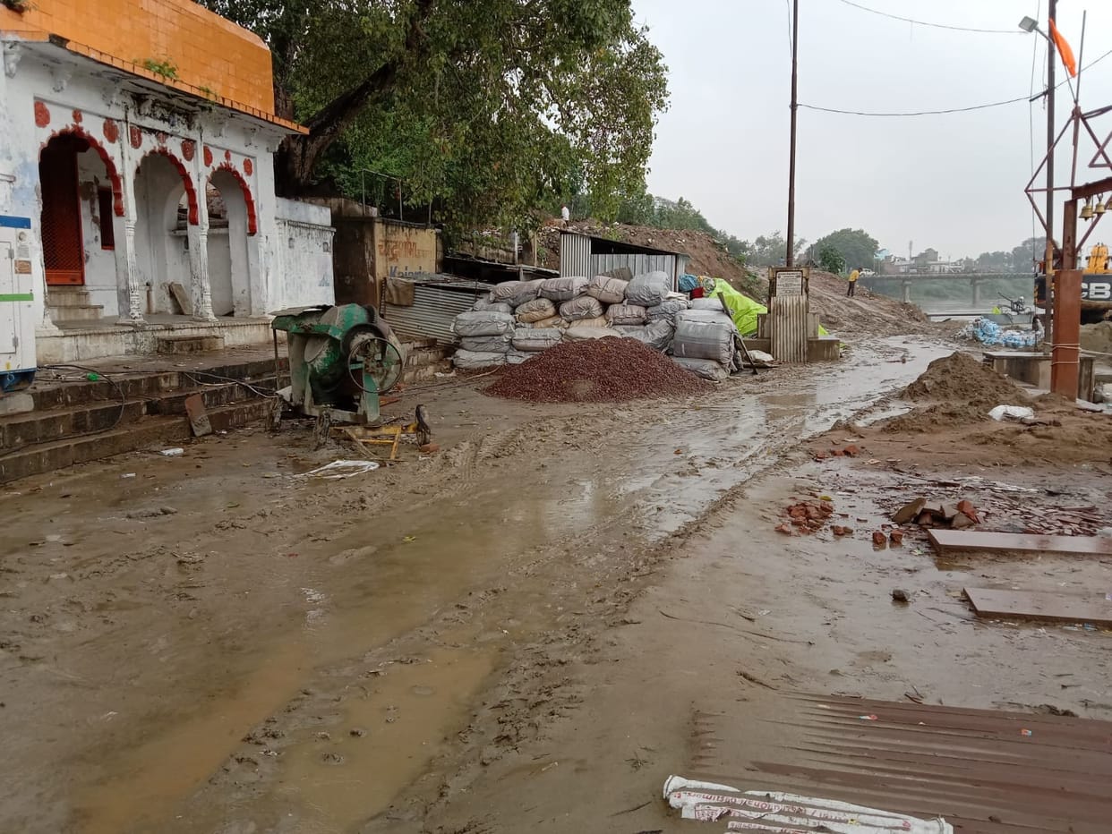 A day later, the day of ancestors, will be done from the dirty ghats