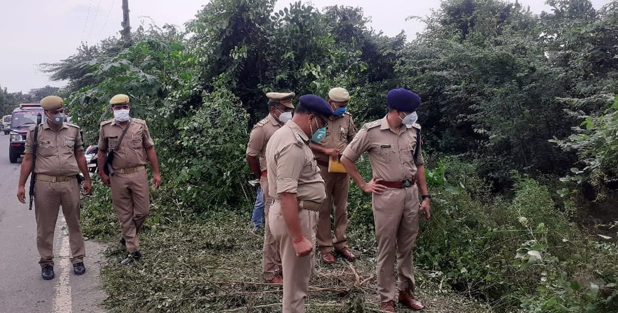 Dead body thrown in the bushes after killing the girl