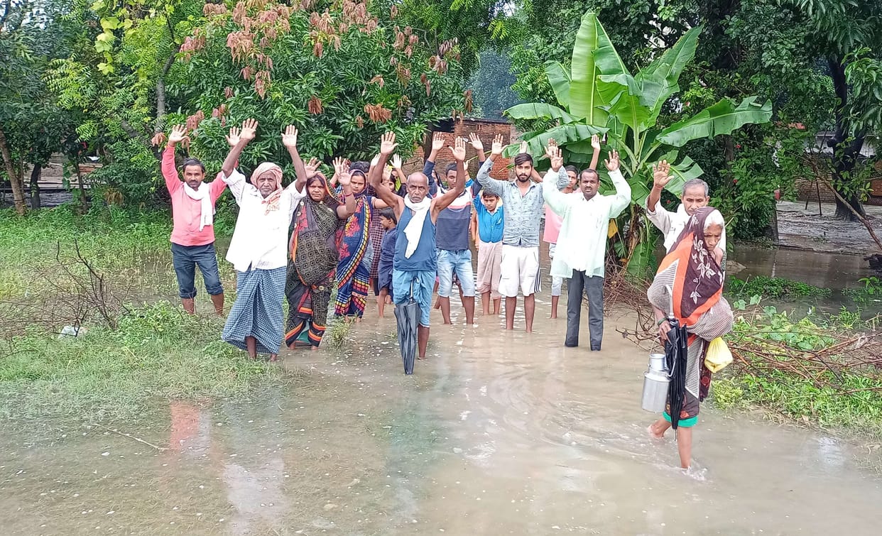Villagers demonstrated for drainage and blocked road