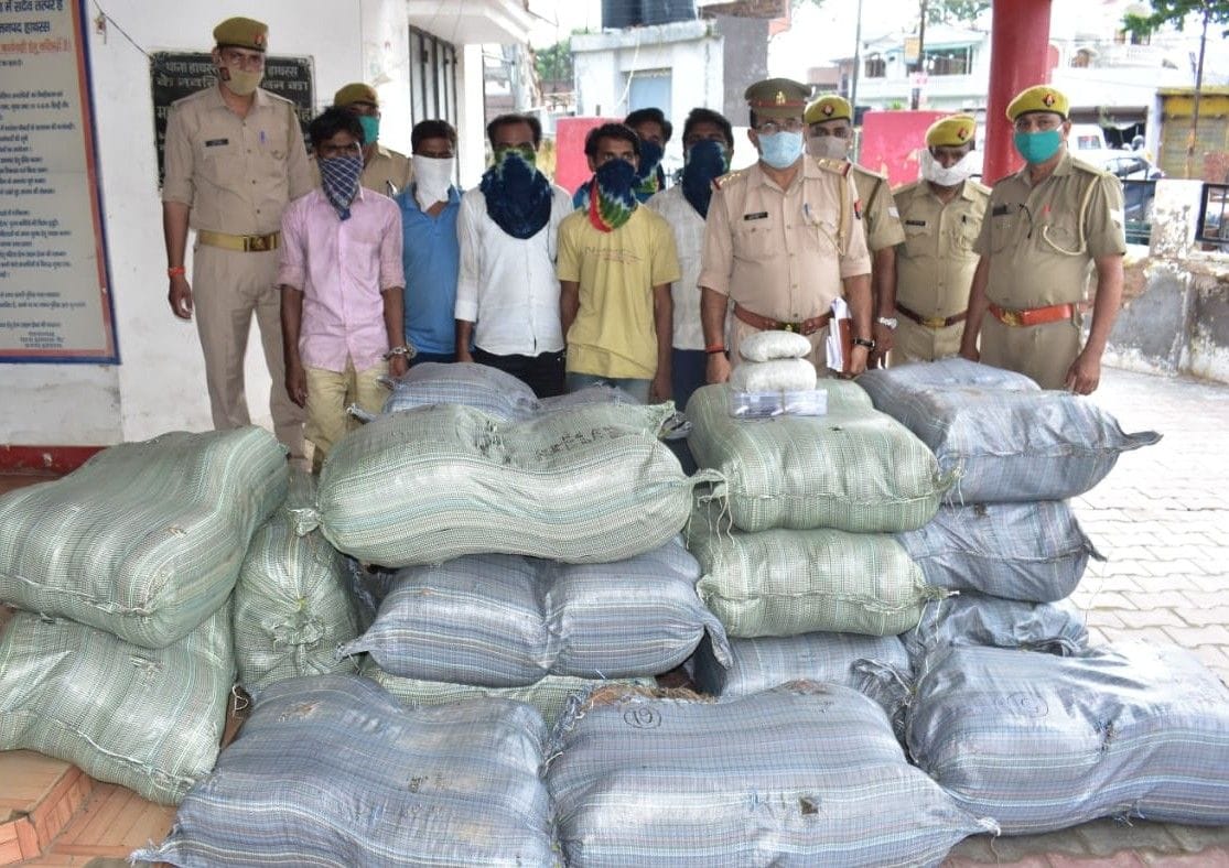 Hathras: Six vicious smugglers arrested with ganja worth Rs 3.5 crore