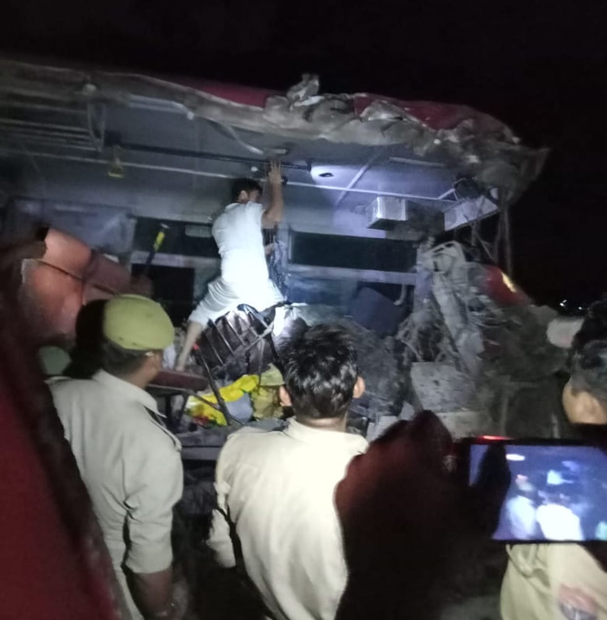 Bus overturned to save tempo, 15 injured