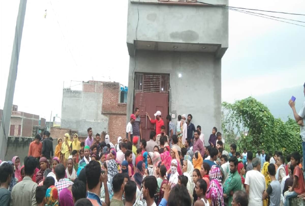 Furniture businessman and son murder case accused servant kept blood-stained clothes and shoes in bag