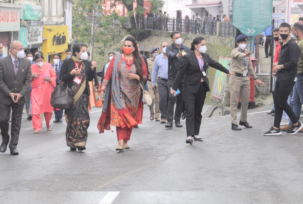 president ramnath kovind daughter Swati Kovind Visit Mall Road and Ridge Maidan Shimla