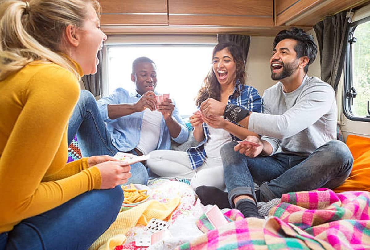 Train Travel Hacks Things To Do While Travelling In Train For Better Experience In Hindi