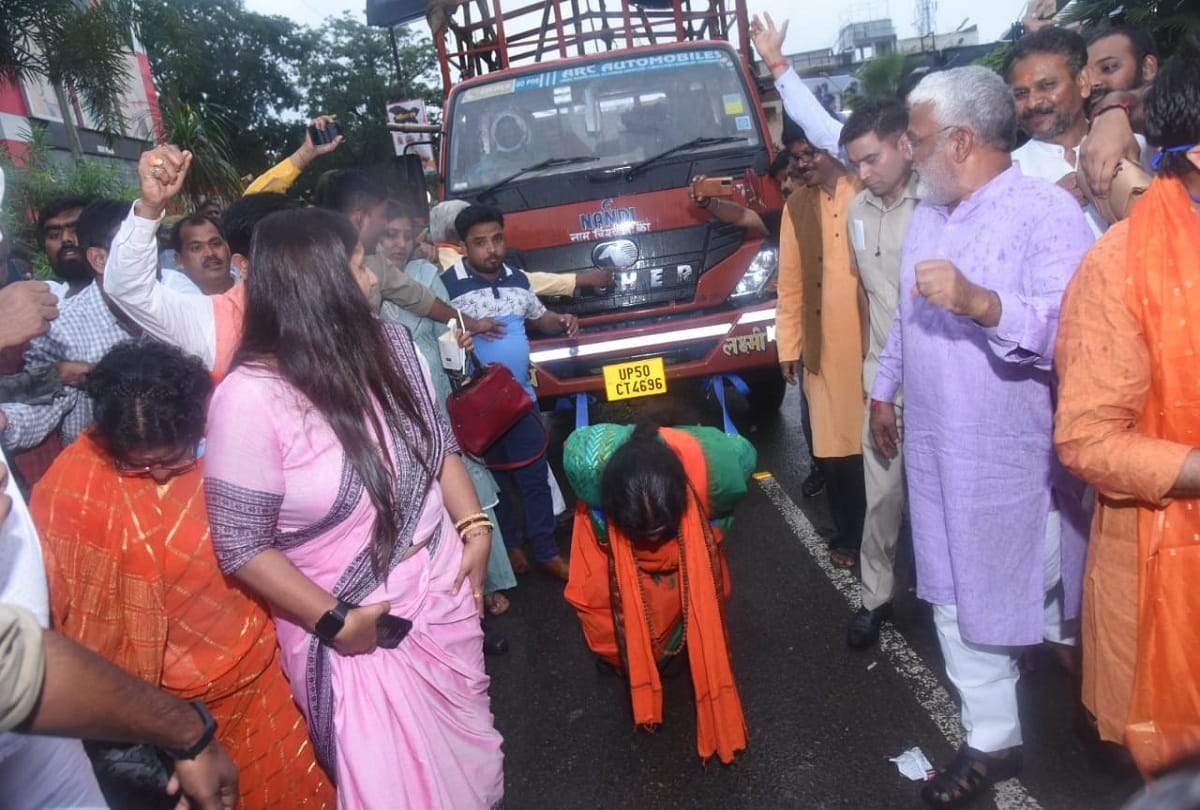 narendra modi birthday : Bulletrani Rajalakshmi Manda pulled 9 ton truck