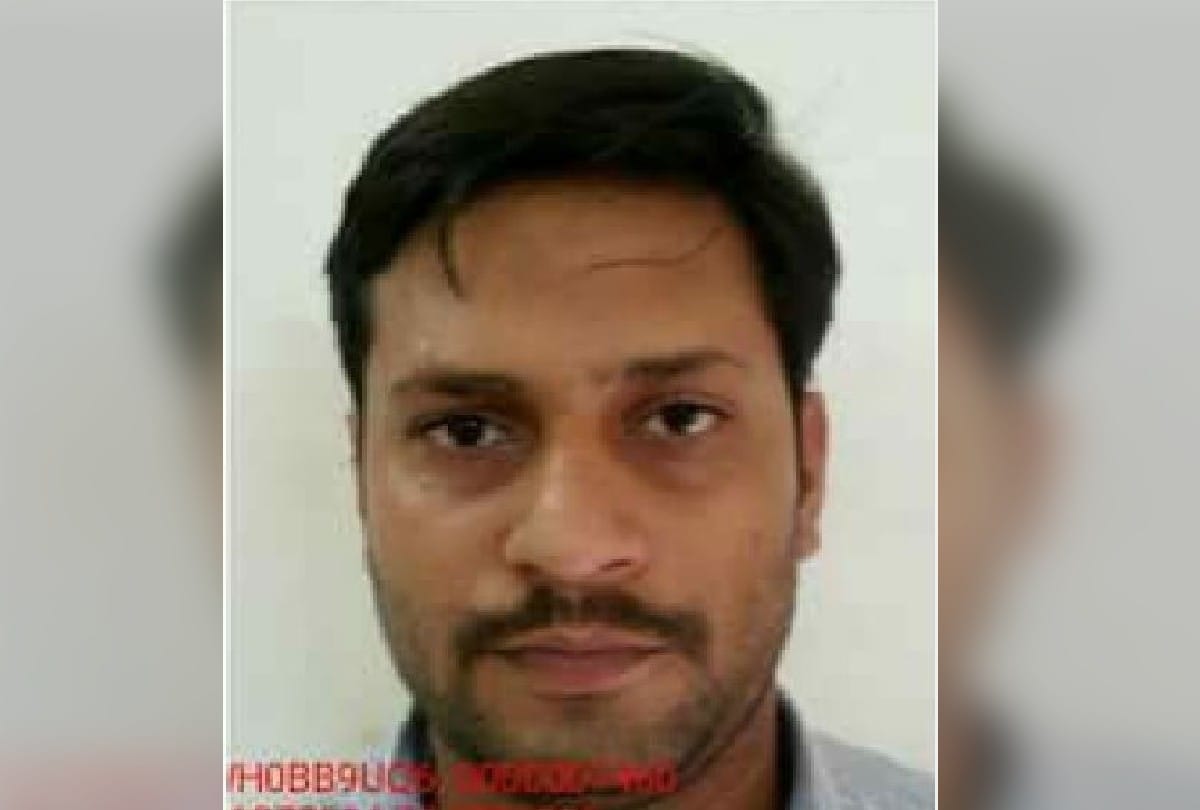 Agra Loot Case Suspended Gst Officer Three Days Agra Police Remand
