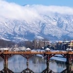 1990 से, भारत में पाकिस्तान प्रायोजित गतिविधियों का मुख्य केंद्र जम्मू-कश्मीर रहा है। इस राज्य ने पिछले 11 सालों में 27,000 जिंदगियां खोते देखी हैं।
