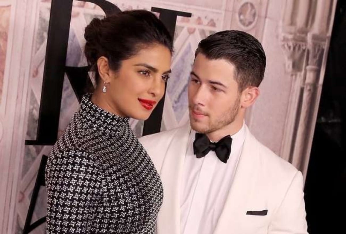 Life Before Priyanka Chopra Does Not exist Nick Jonas shows first messages to her