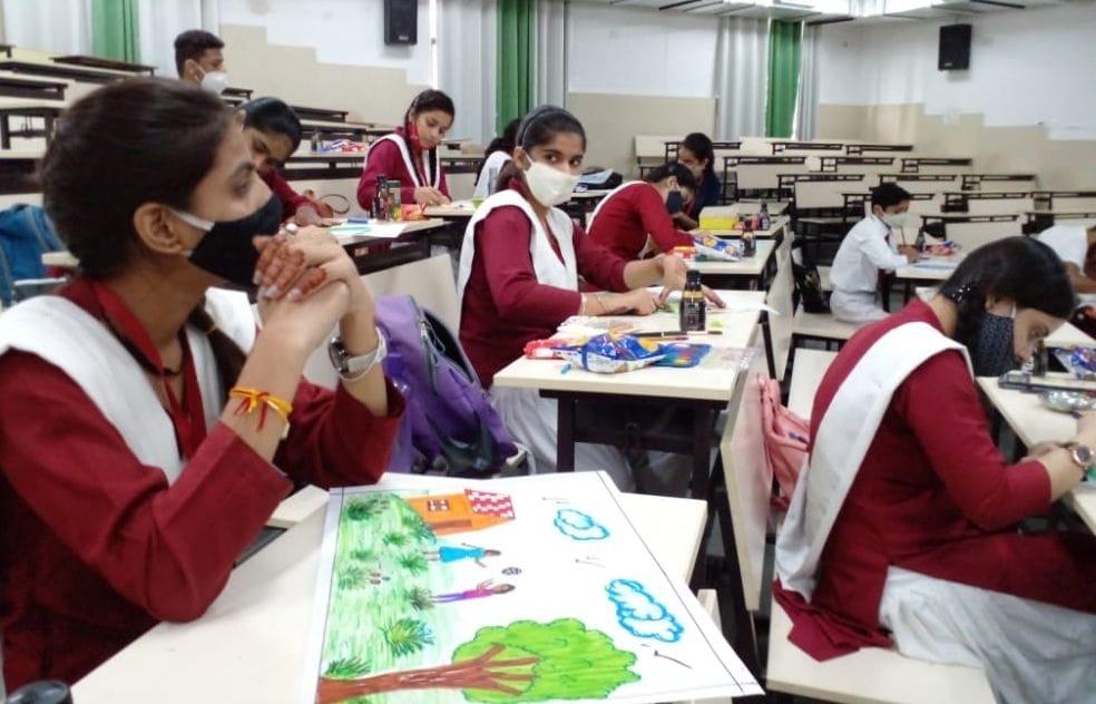 Yash Kumar won the painting competition