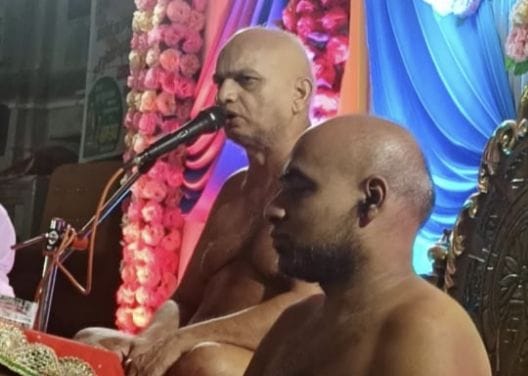 Today, the great festival of Anant Chaturdashi, devotees will come out to worship Jain temples