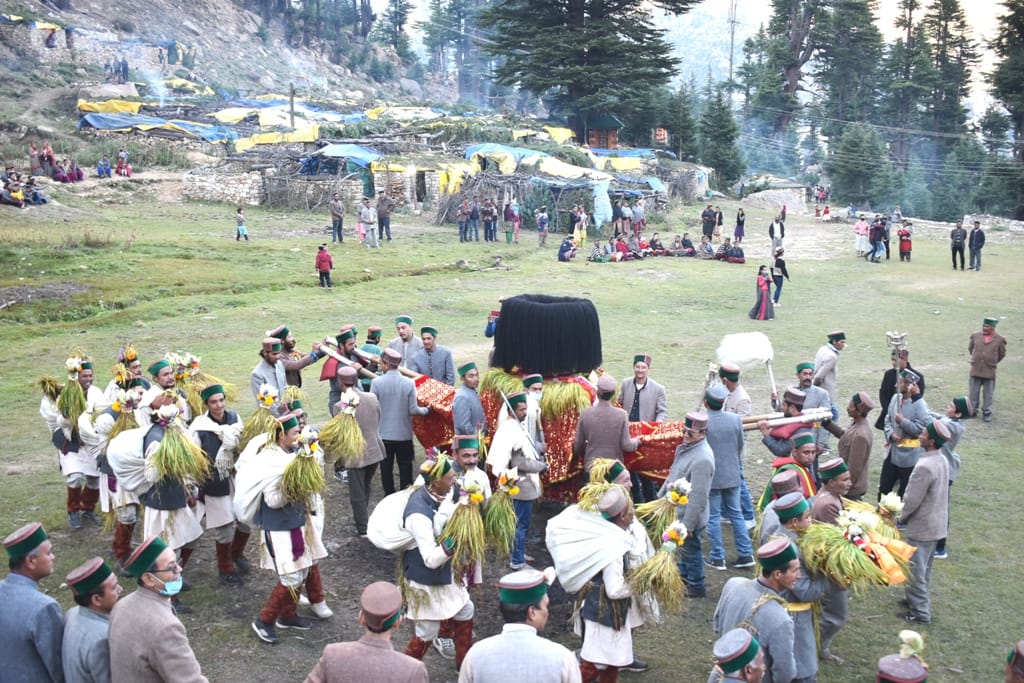 fair of flower celebereted in kinnaur kibber village