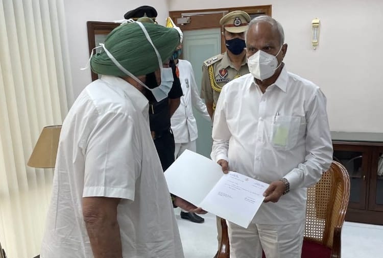 Captain Amarinder Singh Resigns from Punjab Chief Minister Post