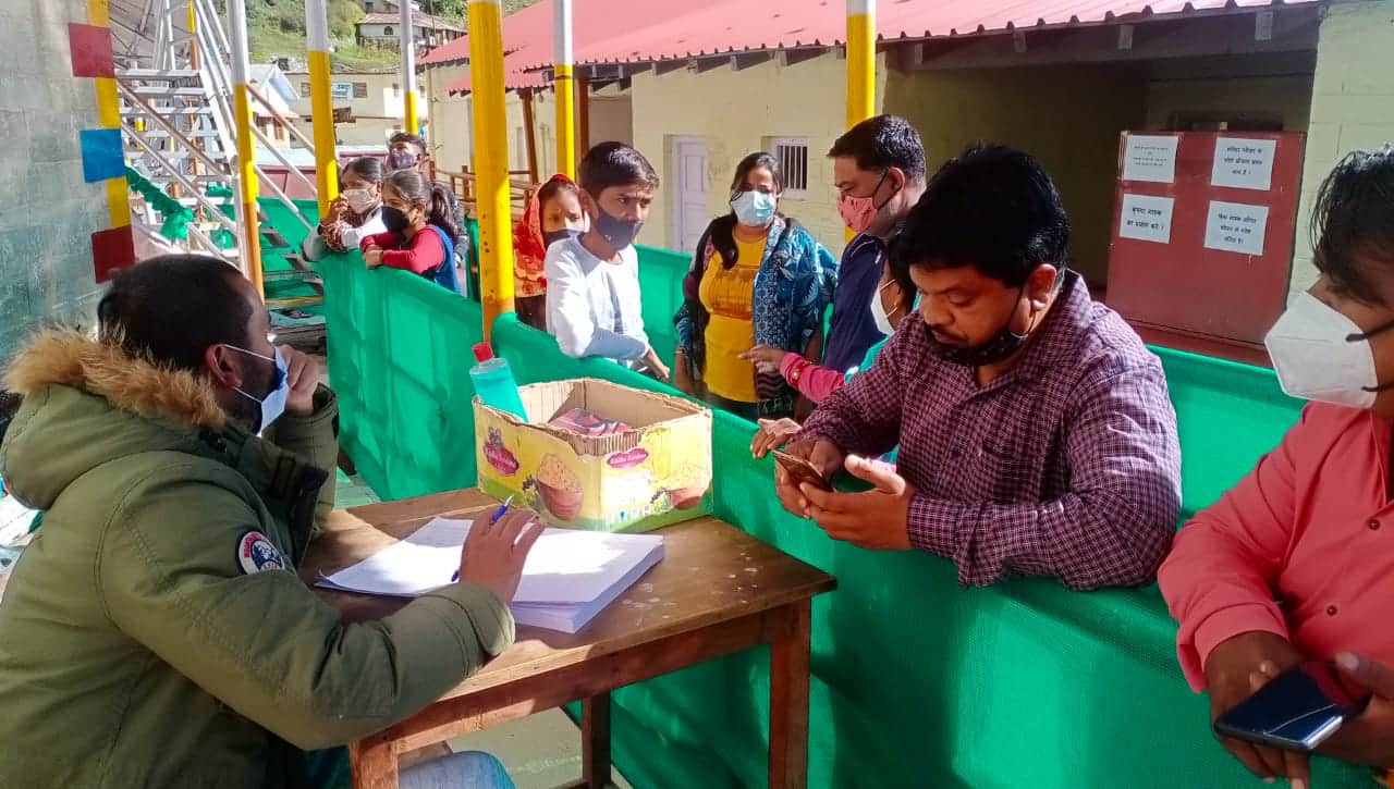 badrinath dham: Open Yatra for short time but this time more pilgrims arrived, see photos