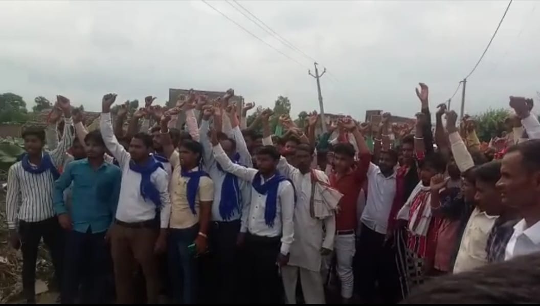 Ambedkar's statue damaged, tension in the village