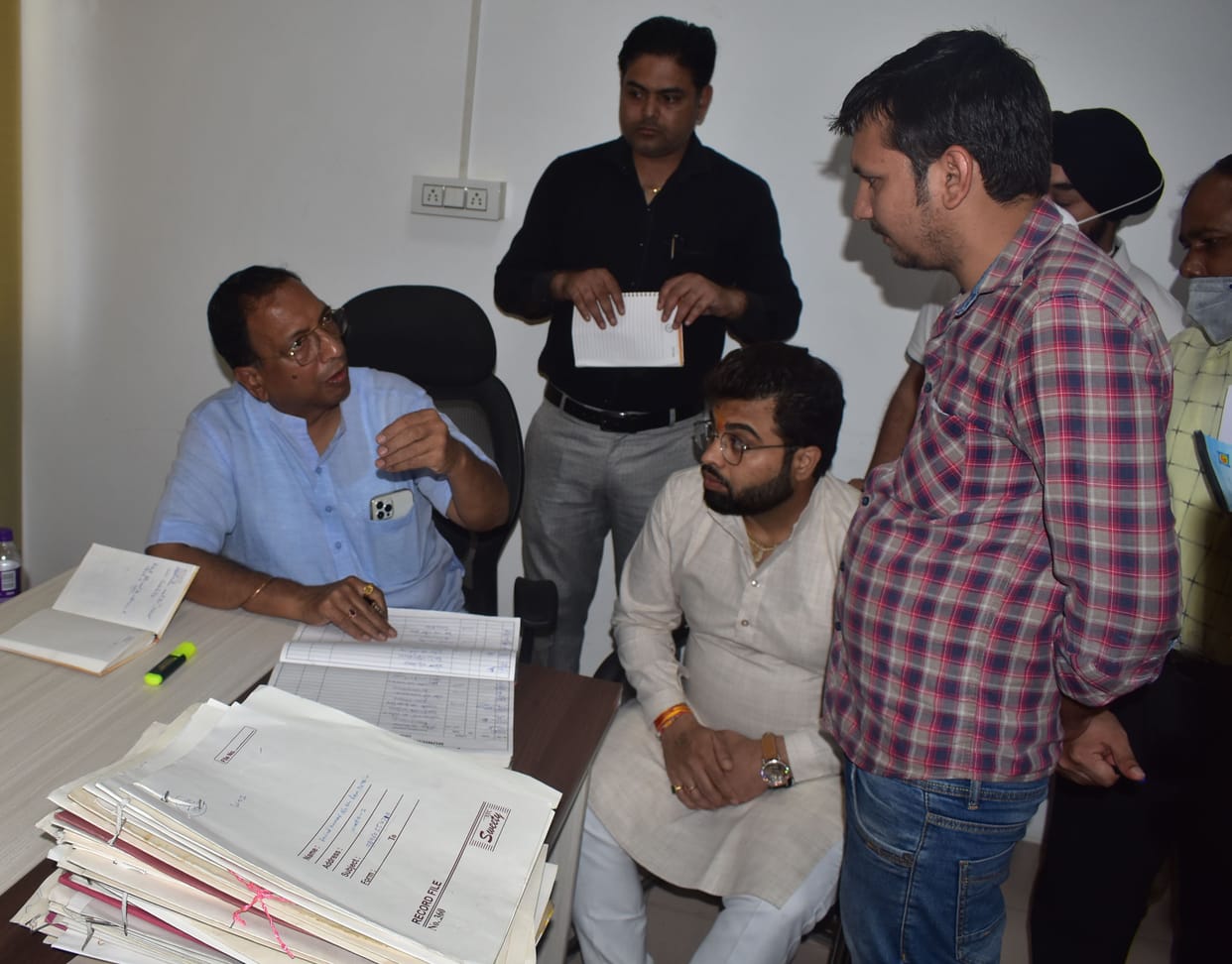 The MLA reached the property tax branch, angry with the shortcomings