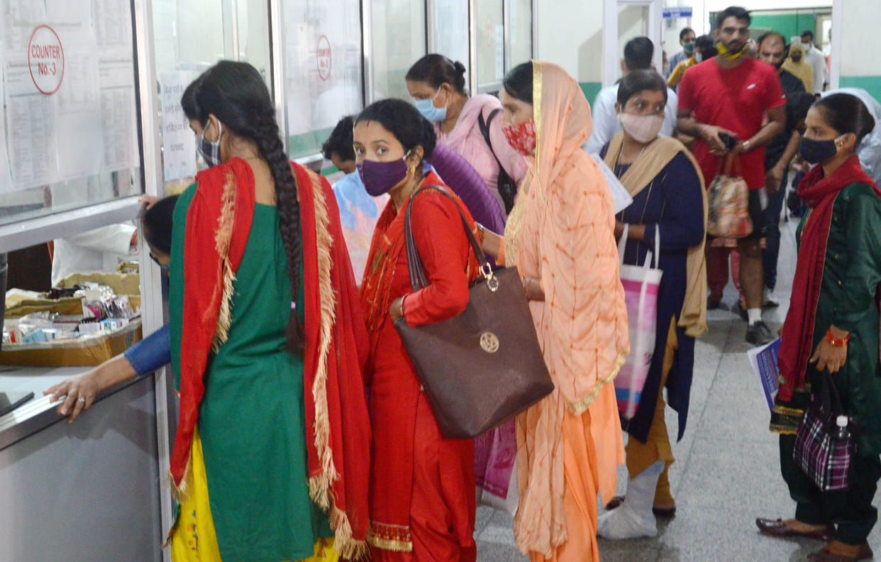 Dengue and scrub typhus knock in the district, six infected