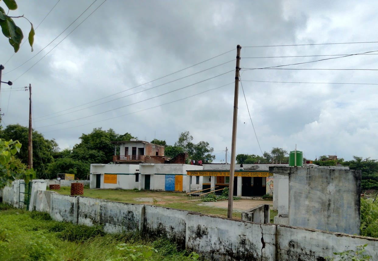 Electricity lines passing over schools in Kanpur dehat will be shifted