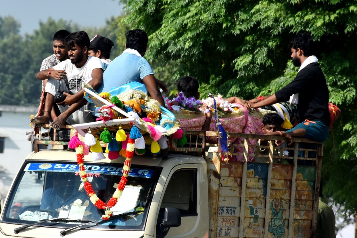 The sticks returned from Mhadi, echoed