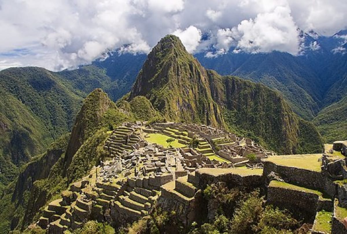 Inca lost city Machu Picchu best and beautiful tourist place in the world