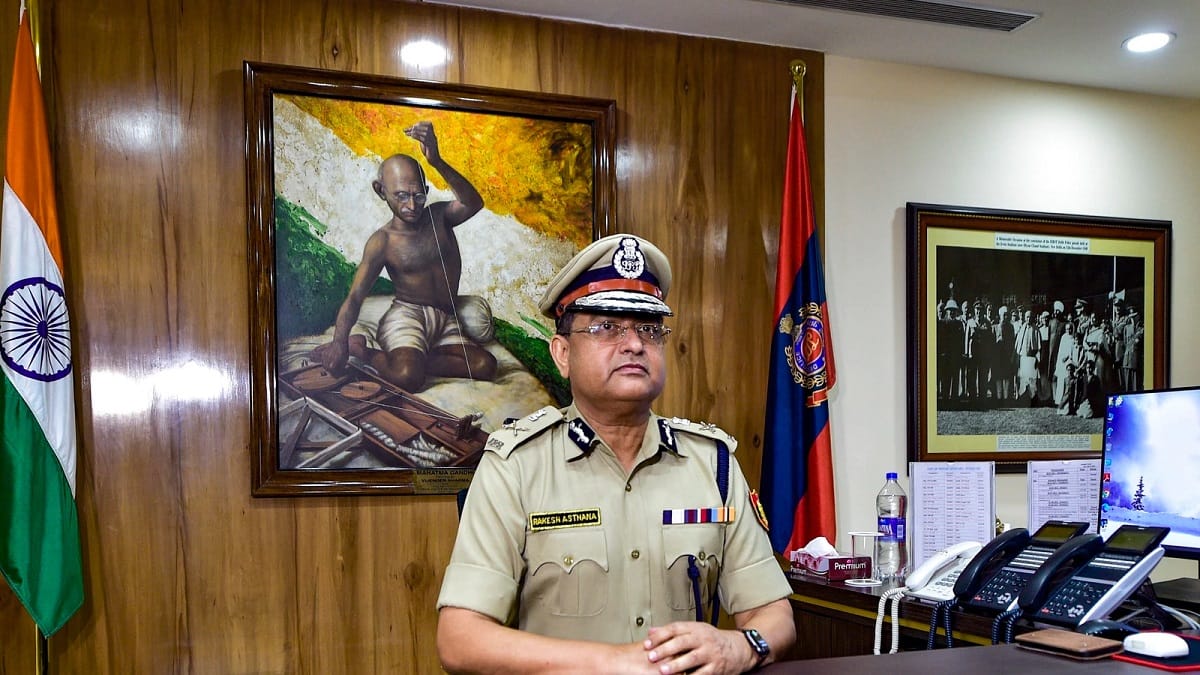 delhi CP removes 149 sho from posts in just 17 days