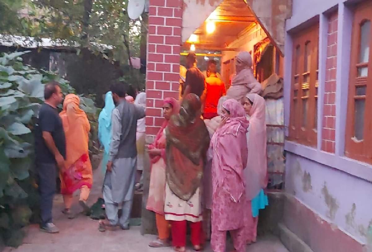 Kulgam attack Terrorists killed Kashmiri Pandit Bantu Sharma in Kulgam