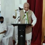 Kaushambi News :  कौशाम्बी में आयोजित कार्यक्रम में बोलते केरल के राज्यपाल आरिफ मोहम्मद खान।