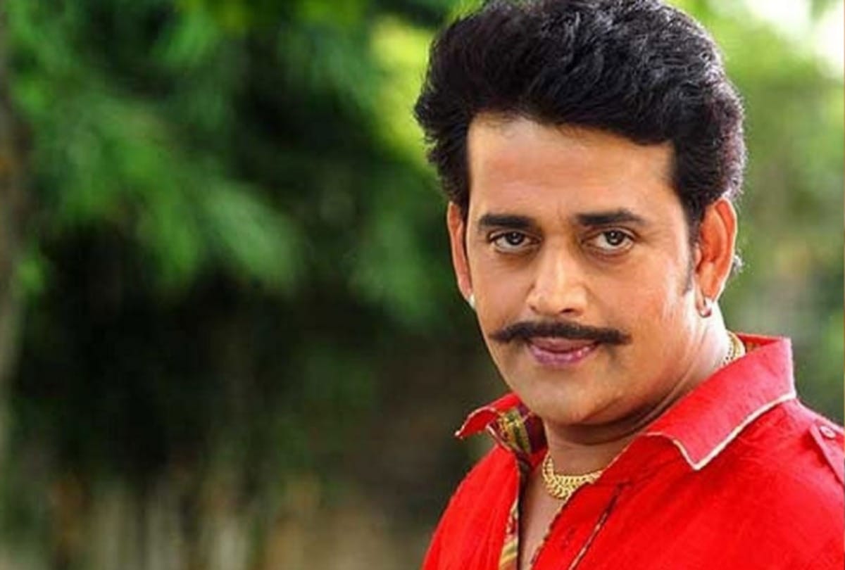 bhojpuri superstar ravi kishan video goes viral actor making clay post on potters wheel