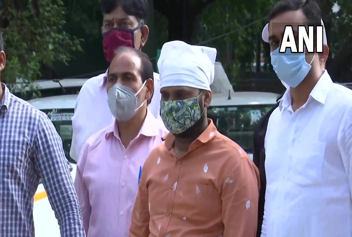 Delhi Police Crime Branch narcotic cell arrested a wanted drug mafia Taimur Khan 