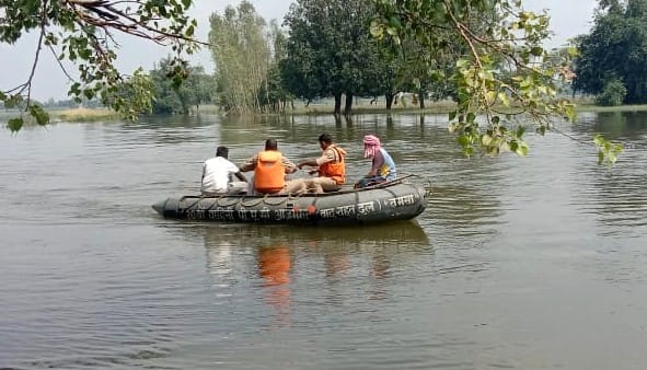 The water level of Ghaghra is above the danger point