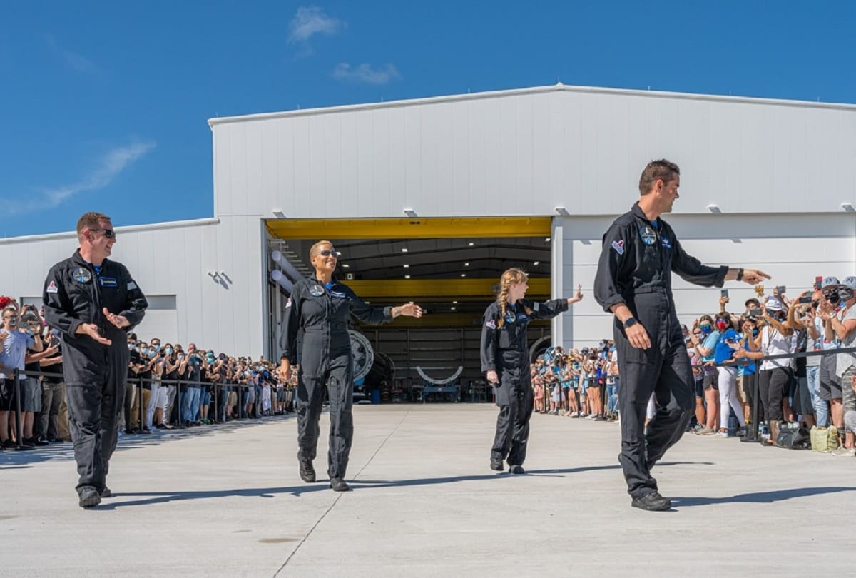 Space Tourism begins from Mission inspiration 4 Four passengers returned from space