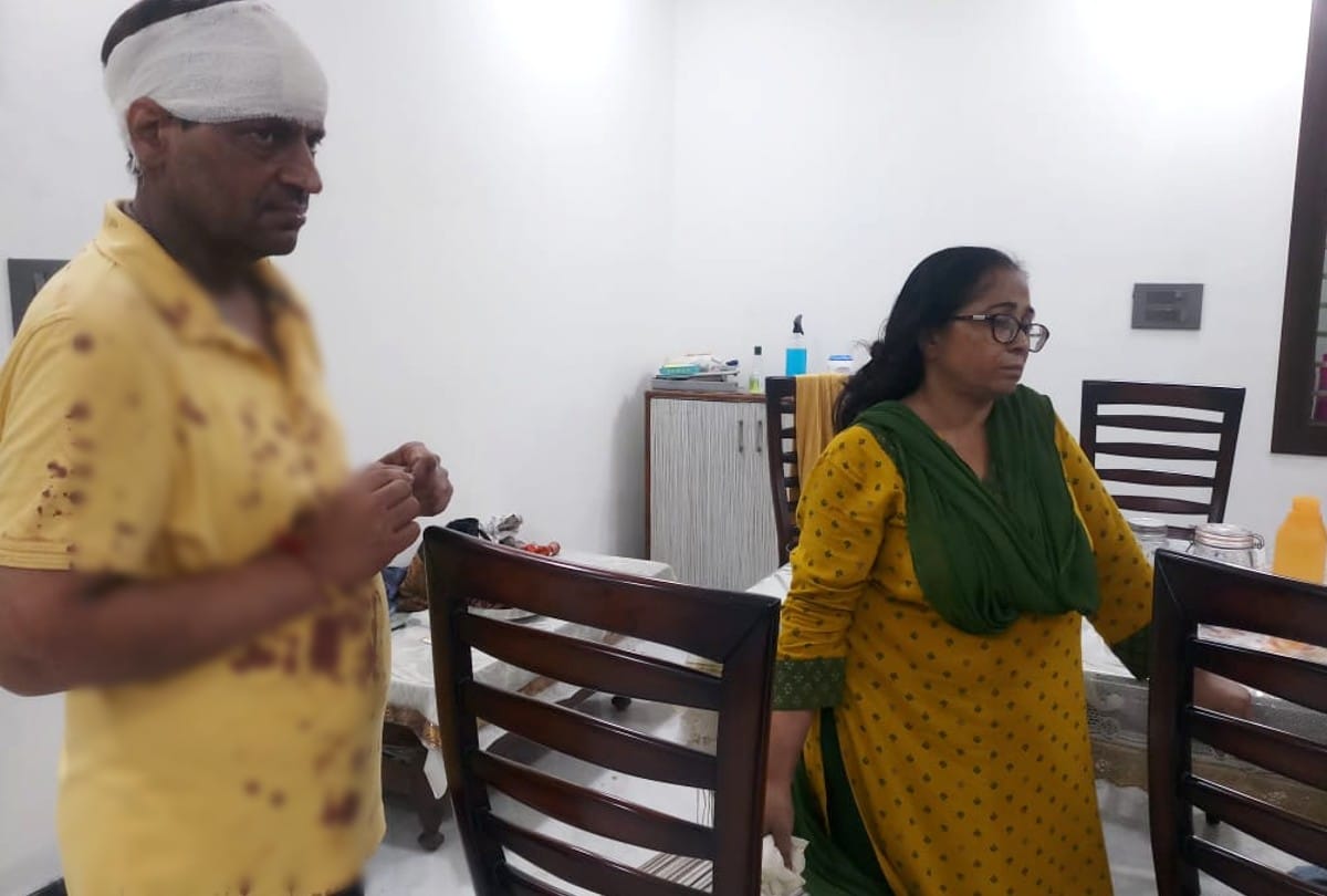 Agra robbery Latest news: miscreants threaten to kill doctors family