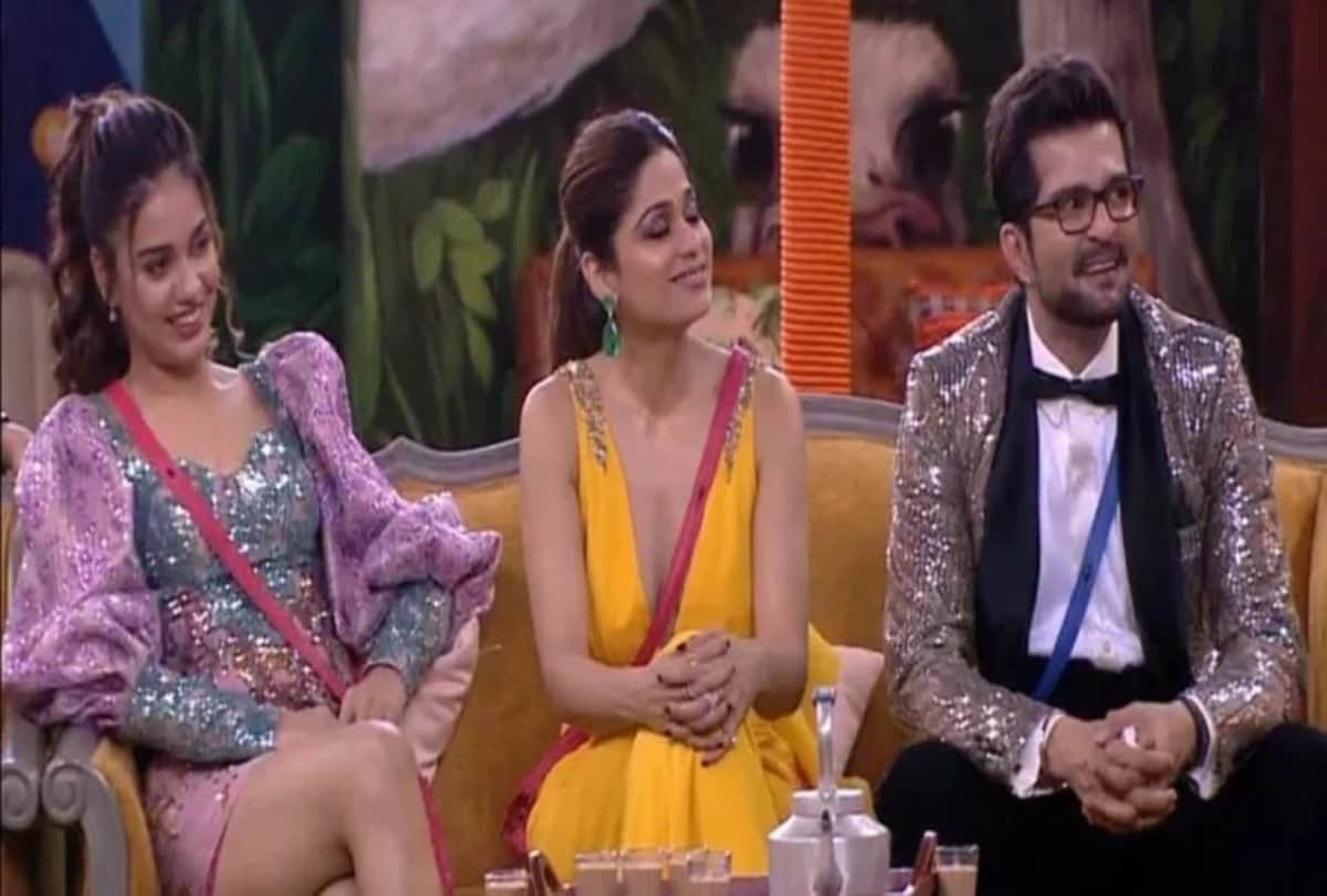 bigg boss ott winner divya agarwal boyfriend varun sood called her arrogant in the show she said they are competitors